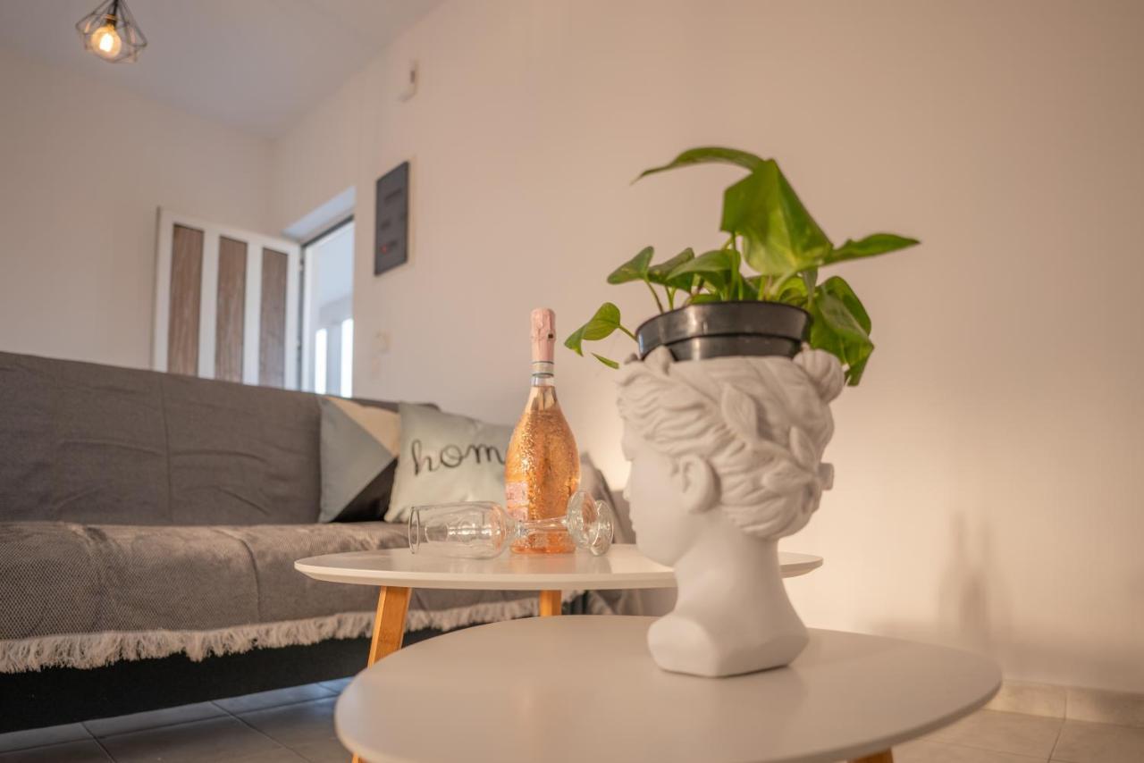 Appartamento Marvinas Seaside Apartments, Gaia & Hydor Jacuzzi Kremastí