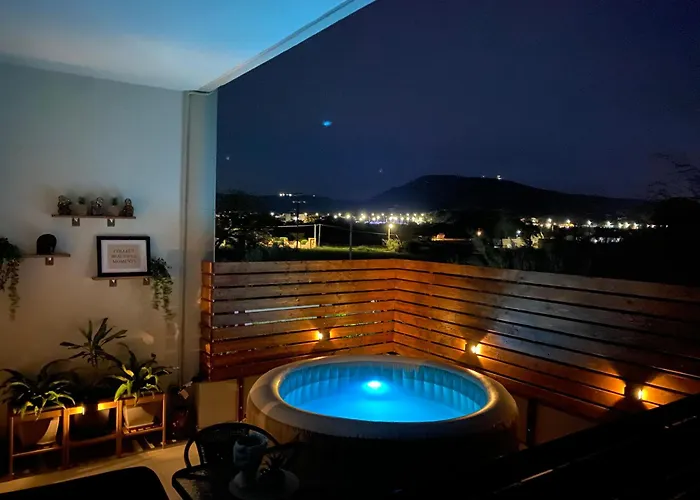 Marvinas Seaside Apartments, Gaia Apartment & Hydor Jacuzzi Apartment