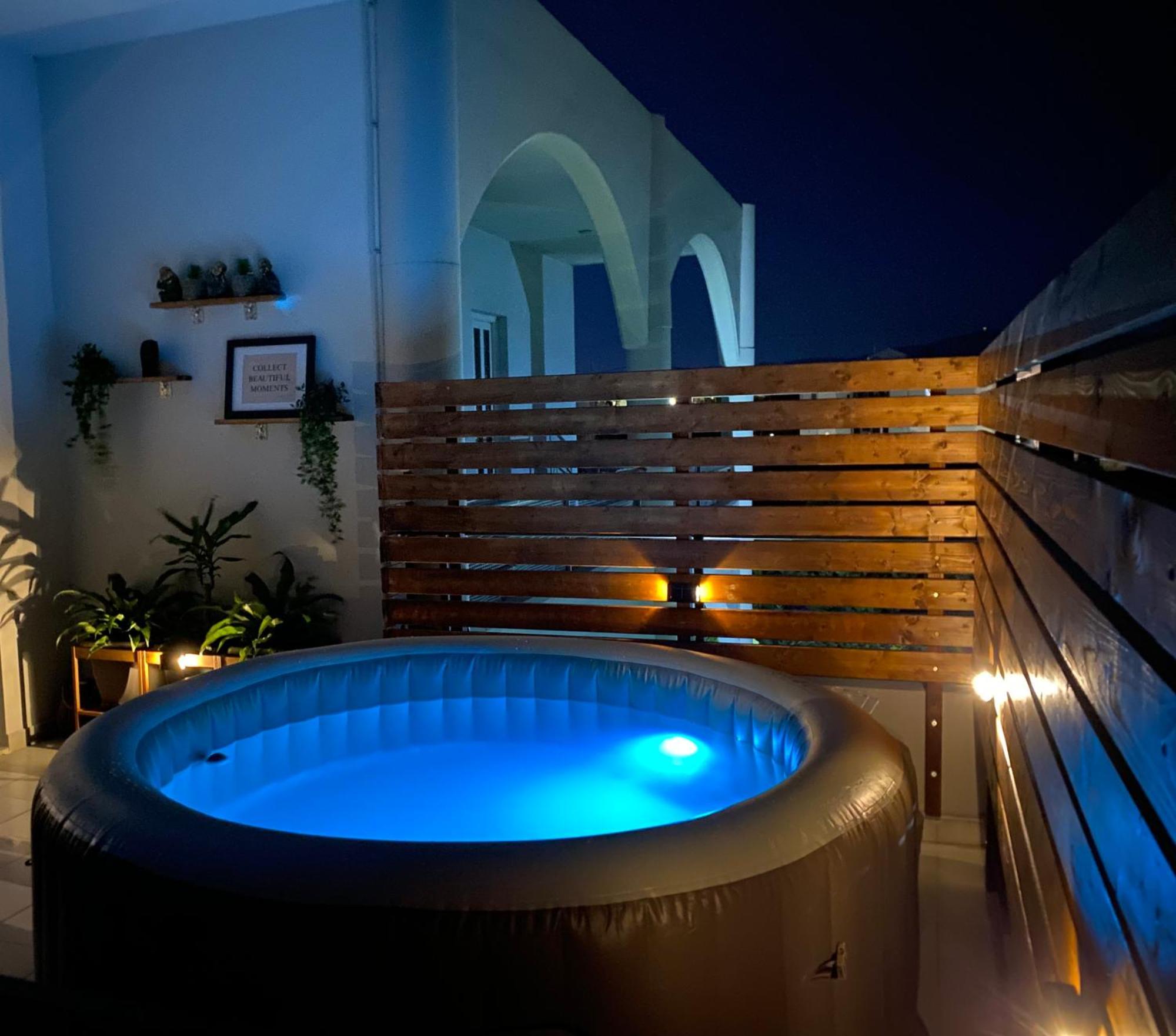 Marvinas Seaside Apartments, Gaia & Hydor Jacuzzi Apartment Kremasti (Rhodes)